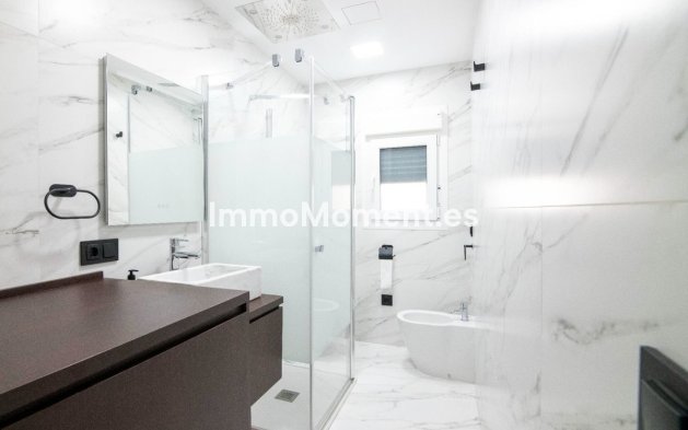 Wiederverkauf - Wohnung - Marbella - Puerto Banús