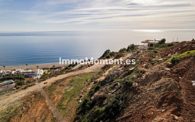 Resale - Plot - Manilva