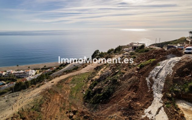 Resale - Plot - Manilva