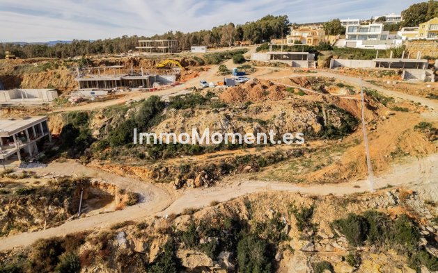 Resale - Plot - Manilva