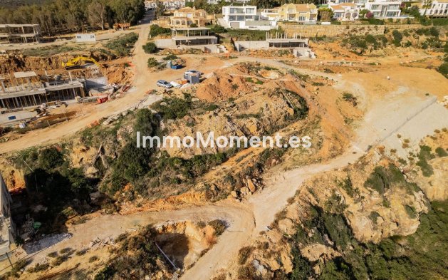 Resale - Plot - Manilva