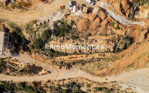 Resale - Plot - Manilva