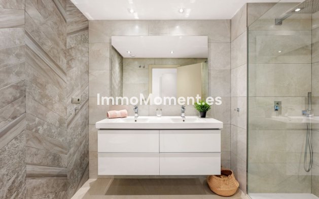 Resale - Apartment - Mijas - La Cala Golf
