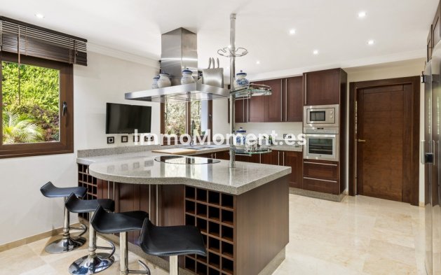 Resale - Villa - Estepona - New Golden Mile