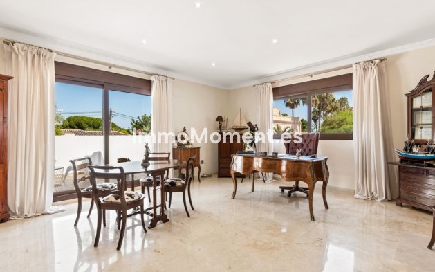 Resale - Villa - Estepona - New Golden Mile