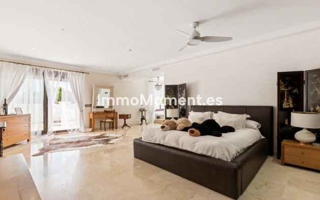 Resale - Villa - Estepona - New Golden Mile