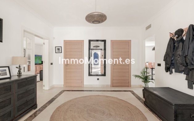 Resale - Detached villa - Estepona - New Golden Mile