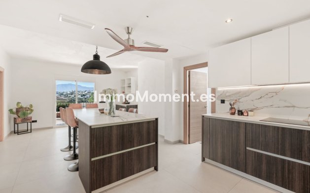 Resale - Detached villa - Estepona - New Golden Mile