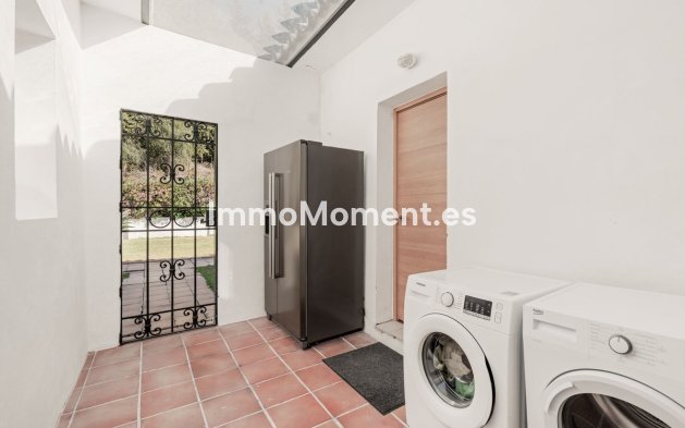 Resale - Detached villa - Estepona - New Golden Mile