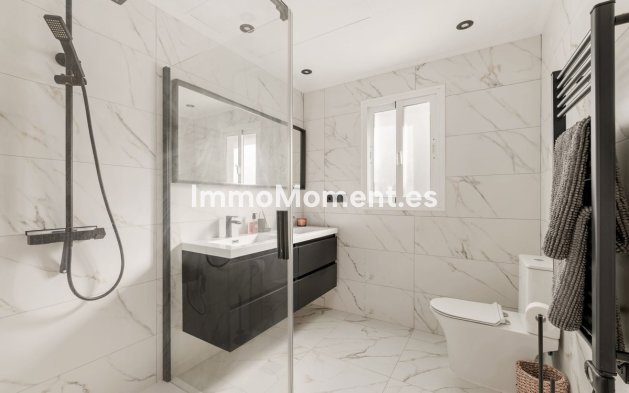 Resale - Detached villa - Estepona - New Golden Mile