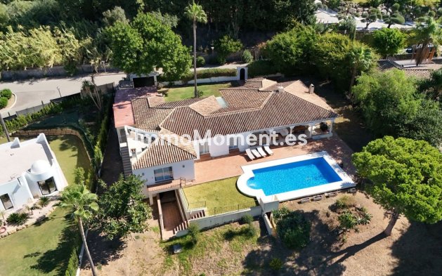 Resale - Detached villa - Estepona - New Golden Mile