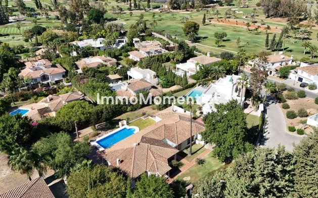 Resale - Detached villa - Estepona - New Golden Mile