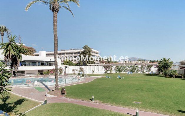 Revente - Maison mitoyenne - Estepona  - Estepona Centro