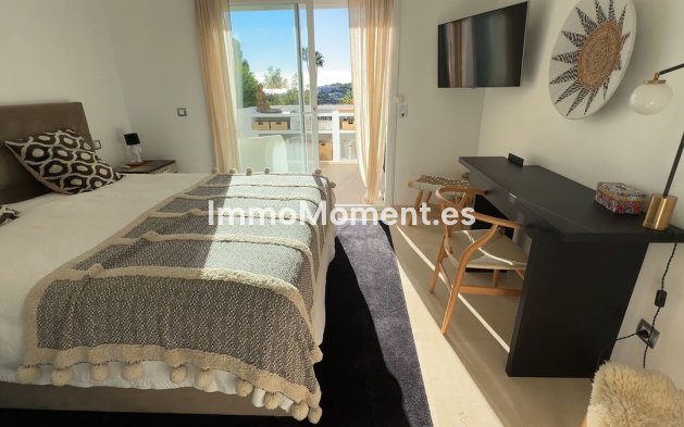 Revente - Appartement - Marbella - Nueva Andalucía