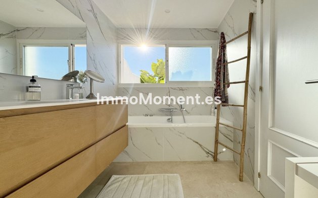 Revente - Appartement - Marbella - Nueva Andalucía