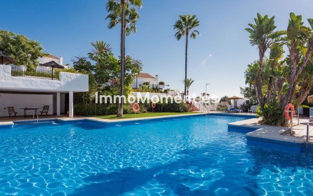 Revente - Appartement - Marbella - Nueva Andalucía