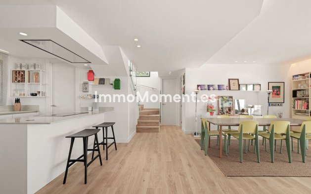 Resale - Apartment - Marbella - Santa Clara