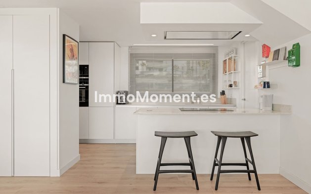 Resale - Apartment - Marbella - Santa Clara