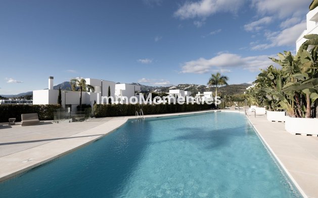 Resale - Apartment - Marbella - Santa Clara