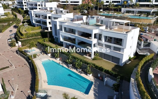 Resale - Apartment - Marbella - Santa Clara