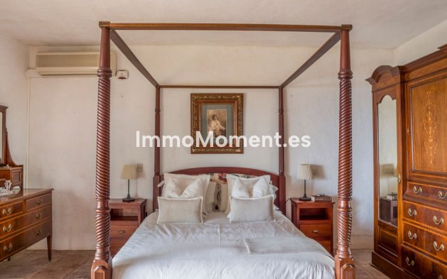 Revente - Villa - Estepona  - Estepona Centro