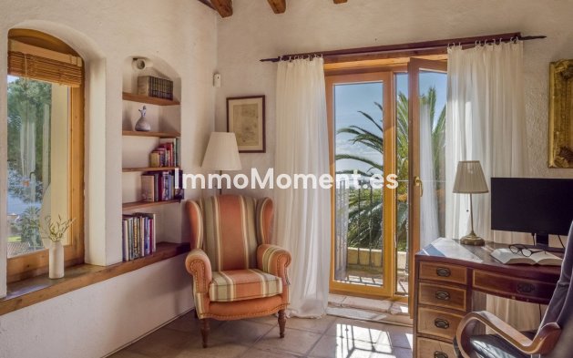 Revente - Villa - Estepona  - Estepona Centro