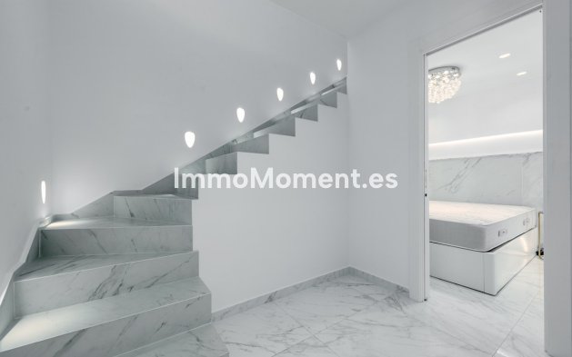 Bestaande woning - Geschakelde woning - Marbella - Nueva Andalucía