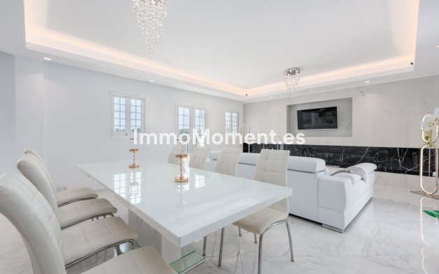 Bestaande woning - Geschakelde woning - Marbella - Nueva Andalucía