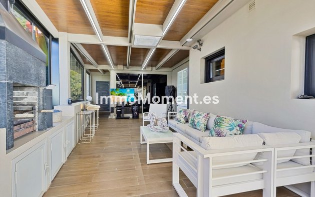 Wiederverkauf - Villa - Benalmadena - Benalmadena Centro