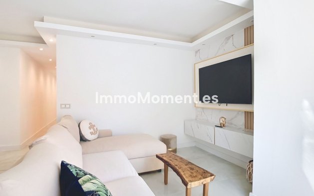 Resale - Apartment - Estepona - Estepona Centro