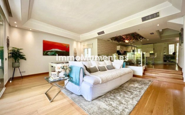 Revente - Maison mitoyenne - Estepona  - Estepona Centro