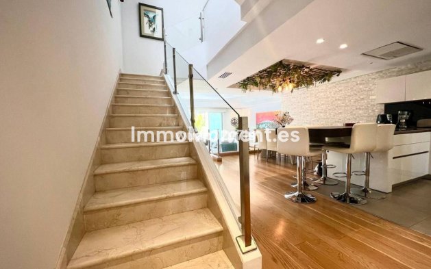 Revente - Maison mitoyenne - Estepona  - Estepona Centro