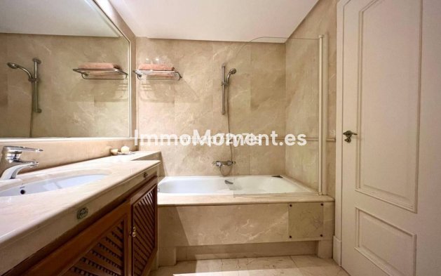 Revente - Maison mitoyenne - Estepona  - Estepona Centro