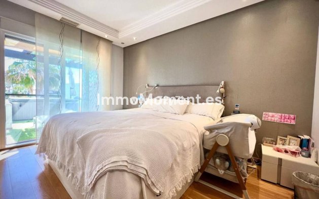 Revente - Maison mitoyenne - Estepona  - Estepona Centro