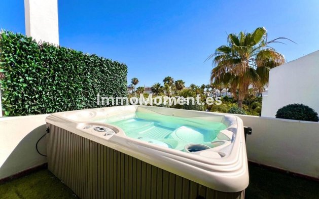 Revente - Maison mitoyenne - Estepona  - Estepona Centro