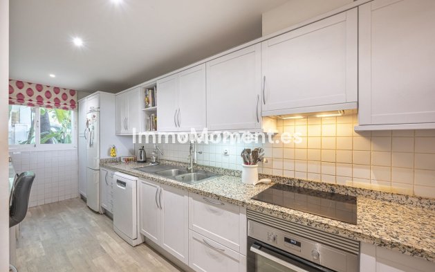 Revente - Appartement - Marbella - Nueva Andalucía