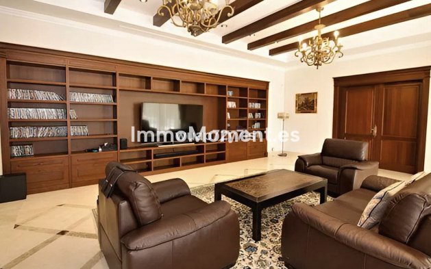 Reventa - Villa - Marbella - Guadalmina Baja