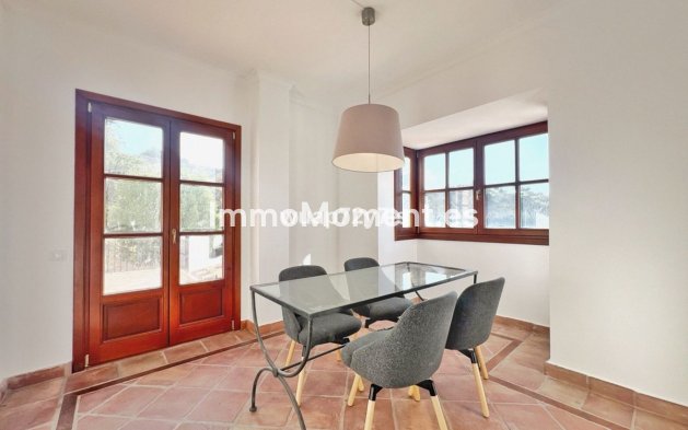 Revente - Villa - Benahavís - Benahavís Centro