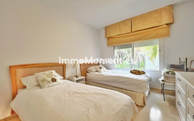 Wiederverkauf - Wohnung - Estepona  - Costalita