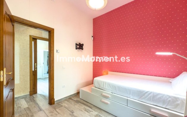 Reventa - Villa - Interior  - Istán