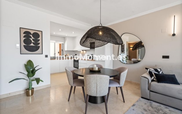 Wiederverkauf - Wohnung - Estepona  - Selwo
