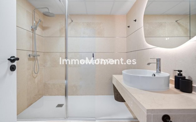 Wiederverkauf - Wohnung - Estepona  - Selwo