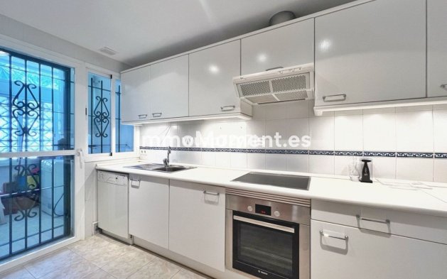 Revente - Villa - Marbella - Costabella
