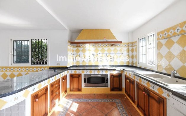 Wiederverkauf - Villa - Benalmadena - Benalmadena Centro