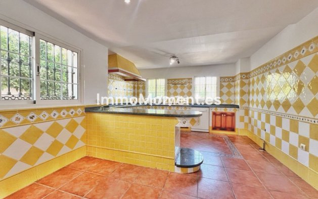 Wiederverkauf - Villa - Benalmadena - Benalmadena Centro