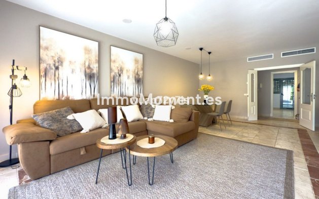 Reventa - Apartamento - Estepona  - Estepona Centro