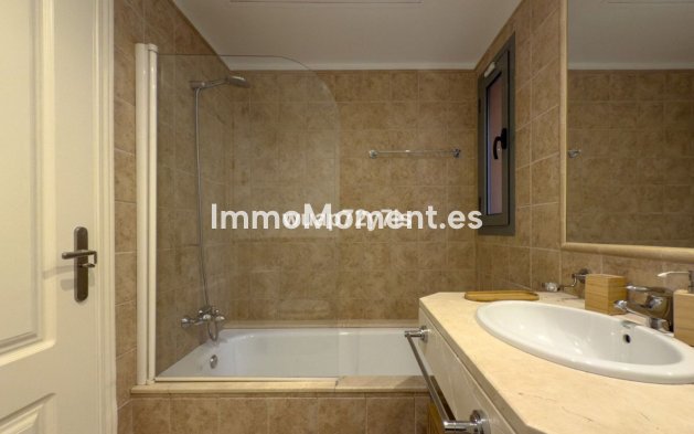 Reventa - Apartamento - Estepona  - Estepona Centro