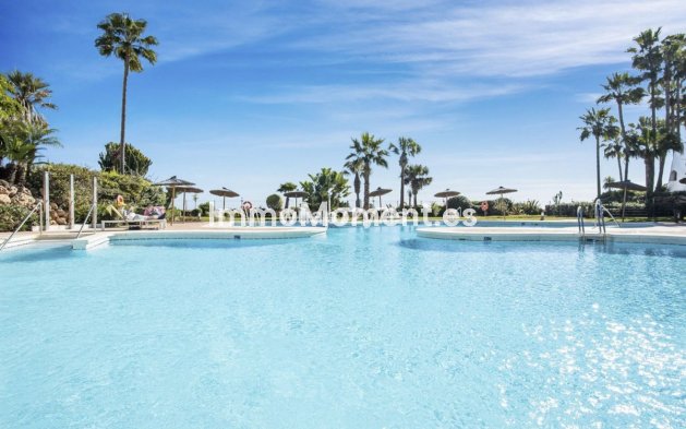 Resale - Apartment - Marbella - Puerto Banús