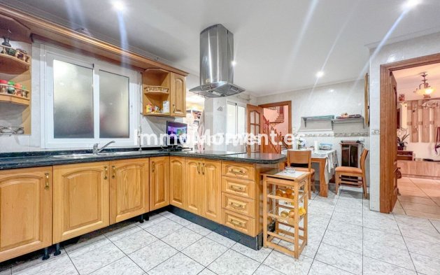 Wiederverkauf - Villa - Estepona  - Estepona Centro