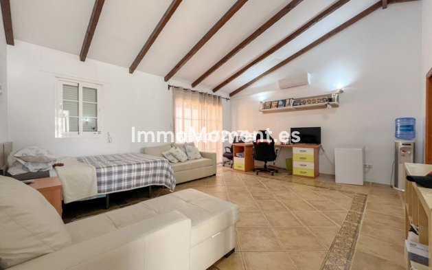 Wiederverkauf - Villa - Estepona  - Estepona Centro